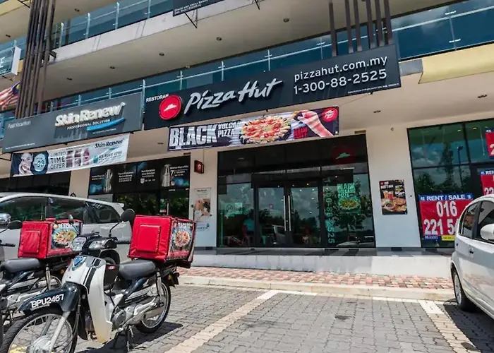 Cozy Mayfair Homestay